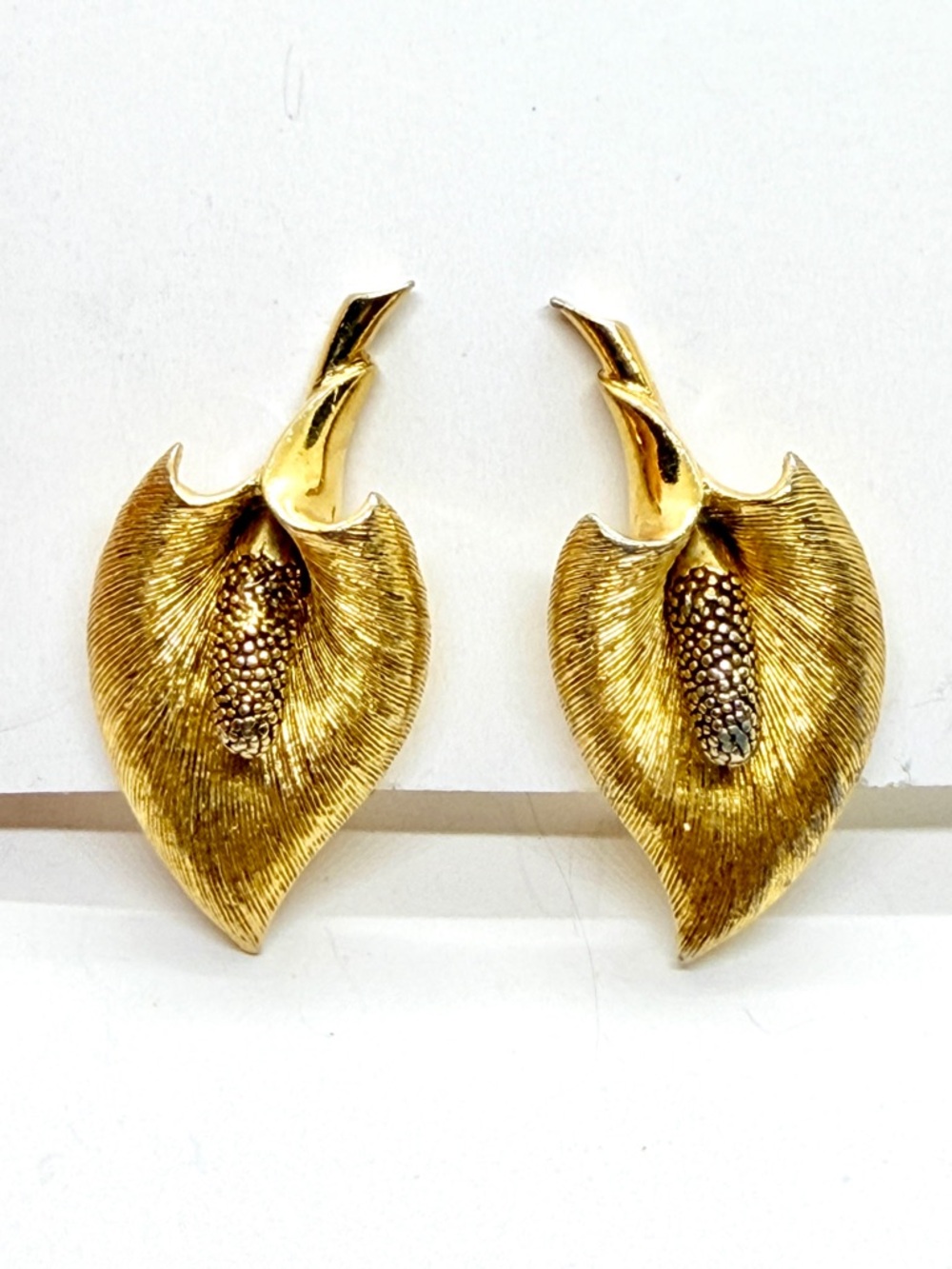1950's Marcel Boucher Gold‎ Plated Textured Calla Lily Clip On Earrings Vintage